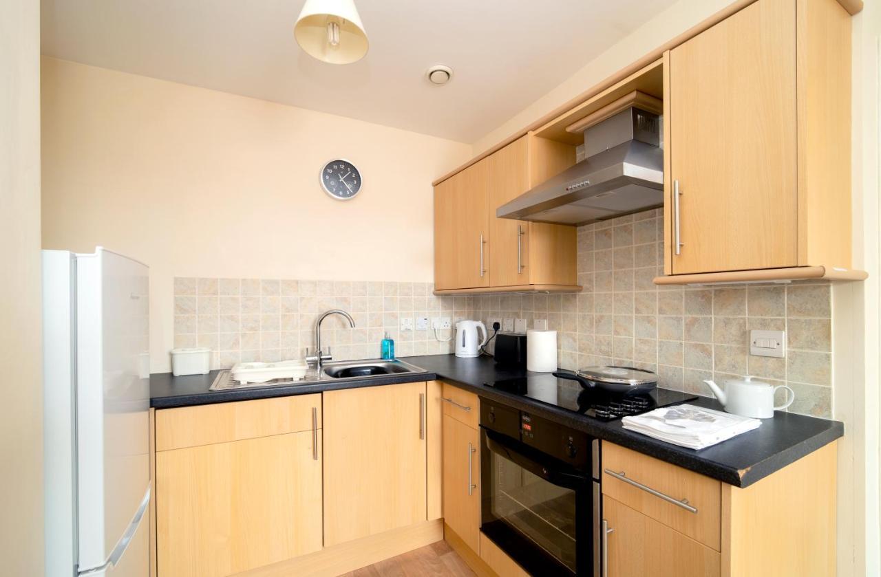 Becket Apartment Yeovil Exterior photo